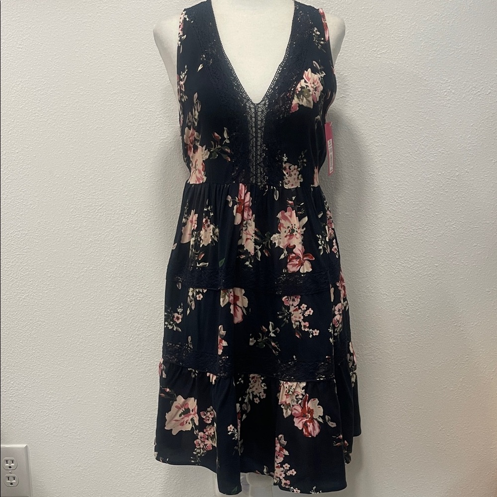Xhileration Floral V-Neck Tiered Sundress in Black with Pink Blooms